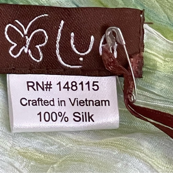 NWT Lua 100% Organic Silk Hand -Dyed Scarf - Picture 4 of 15